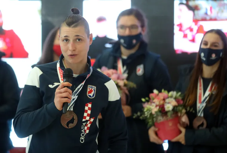 Mogu li Kraljice šoka ponoviti uspjeh iz Danske? Ovako je izgledao doček nakon bronce na EP-u