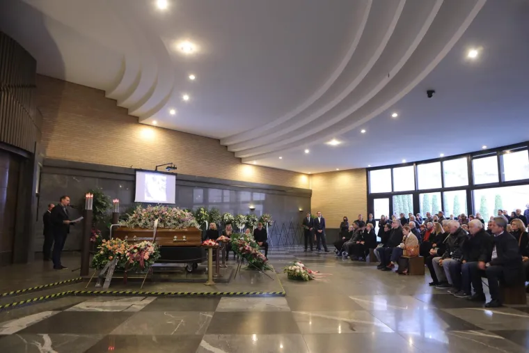 Vinko Brešan: 'Vidio sam prijatelja kojem smrt sjedi na ramenu, a on joj se smije u lice. Barbara, ti si mu davala snagu'