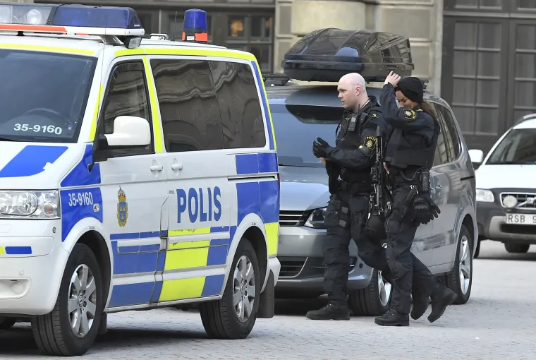 Horor u srcu Stockholma: kamionom se zabio među ljude, raste broj mrtvih