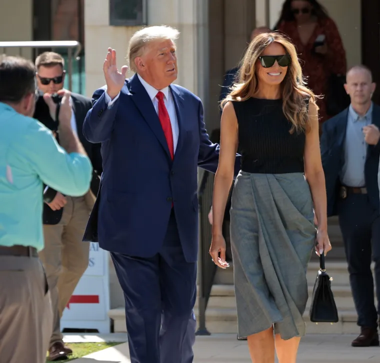 Melania Trump se konačno pojavila u javnosti: Zasjenila je i Donalda pojavivši se s torbicom od 230 tisuća kn