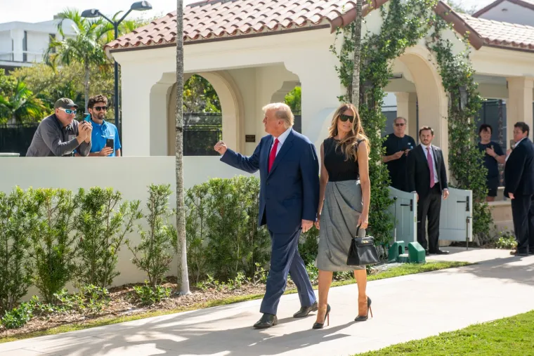 Melania Trump se konačno pojavila u javnosti: Zasjenila je i Donalda pojavivši se s torbicom od 230 tisuća kn