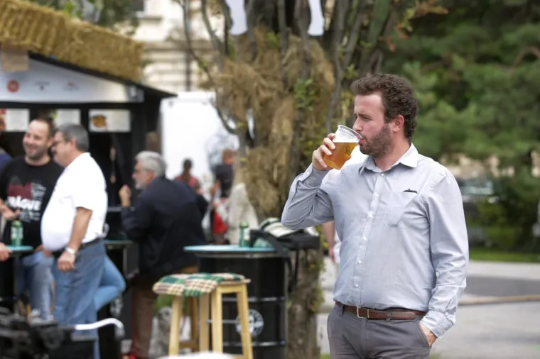 HRPA FINOG MESA, UMAKA, DODATAKA I DOBROG RASPOLOŽENJA: Centar Zagreba opijen miomirisima, počeo je 2. Zagreb burger festival