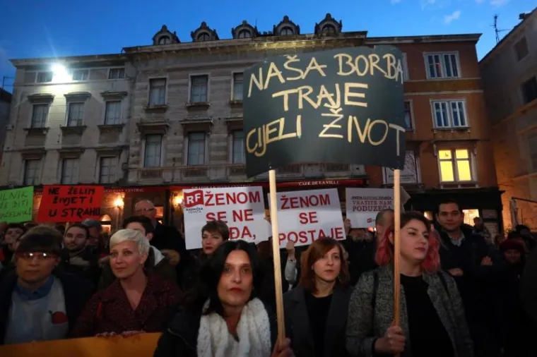 U Zagrebu i Splitu organiziran 'Noćni marš' na Dan žena koji ukazuje na važnosti ženske borbe