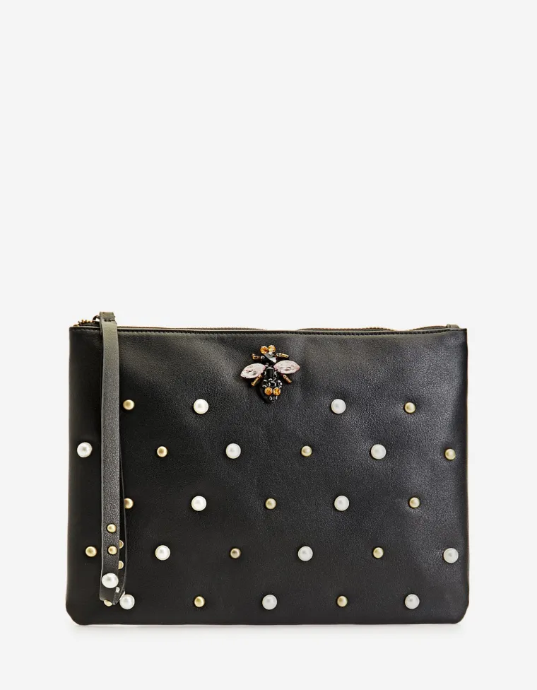Clutch torbica s perlicama i insektom, Stradivarius, 99,90 kuna