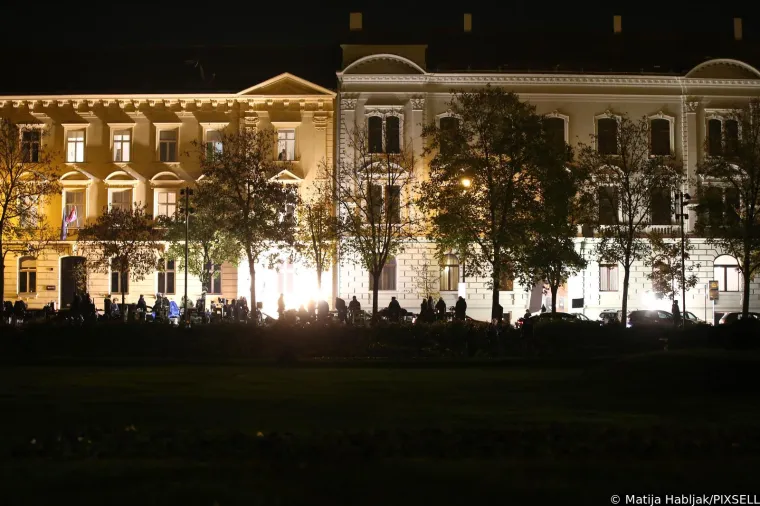 Vidi, vidi, pa to je Kate Beckinsale! Holivudska ljepotica snima film u Zagrebu, fotograf ju je ulovio taman na setu
