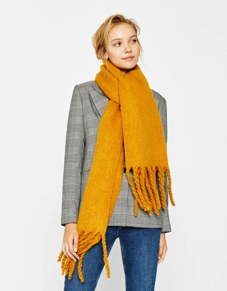 Šal s teksturom, Bershka, 129,90 kuna
