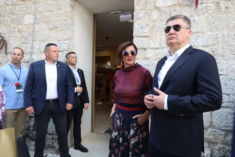 Sinjsku alku budno pratile bolje polovice naših političara: Sanja Musić Milanović je blistala