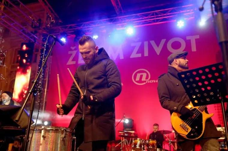 HALID, OPĆA OPASNOST, VATRA I BROJNI DRUGI: Koncert 'Želim život' oduševio građane