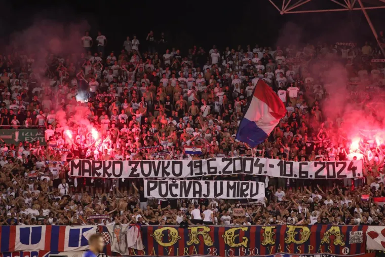 Na Poljudu se pojavila Barbara Matić sa zlatnom medaljom, Torcida napravila bakljadu