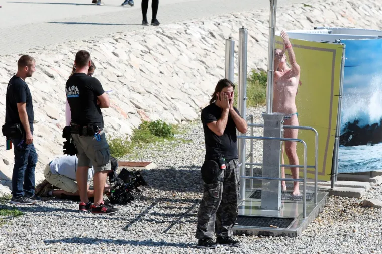 HRVATSKA OBALA POSTALA LAŽNA IBIZA: Zvijezda 'Igre prijestolja' i suprug Julije Roberts u Splitu snimaju film