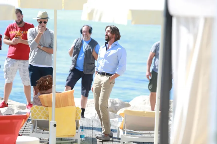HRVATSKA OBALA POSTALA LAŽNA IBIZA: Zvijezda 'Igre prijestolja' i suprug Julije Roberts u Splitu snimaju film