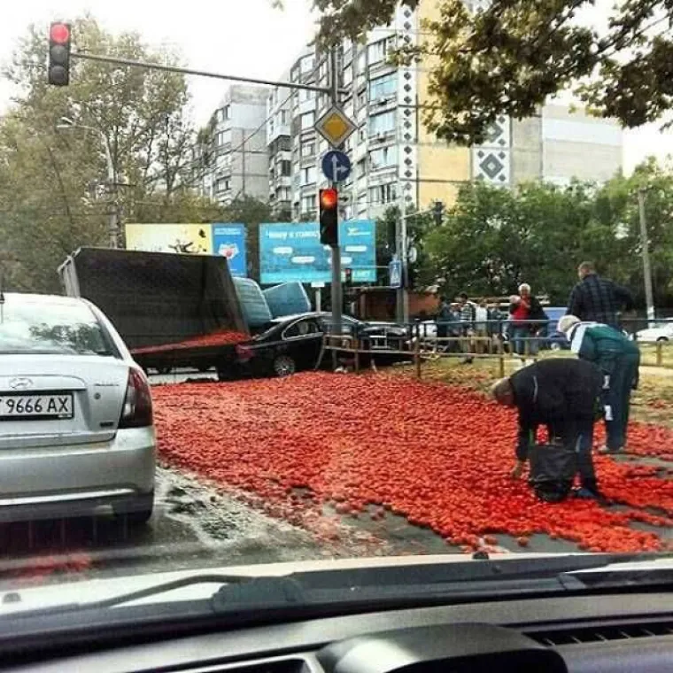 SREĆA IM OKRENULA LEĐA, A REZULTAT SU BIZARNE NEZGODE: Kad vas ne ide u životu, moguće su stvarno apsurdne situacije