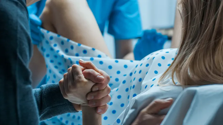 &quot;Osjećala sam se tako moćno. Rodila sam svoje prvo dijete potpuno prirodno, bez epiduralne ili lijekova protiv bolova&quot;, istaknula je Nev.