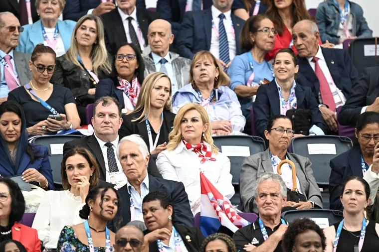 Kolinda u nikad strastvenijim scenama: Bodri naše olimpijce kao da nema sutra