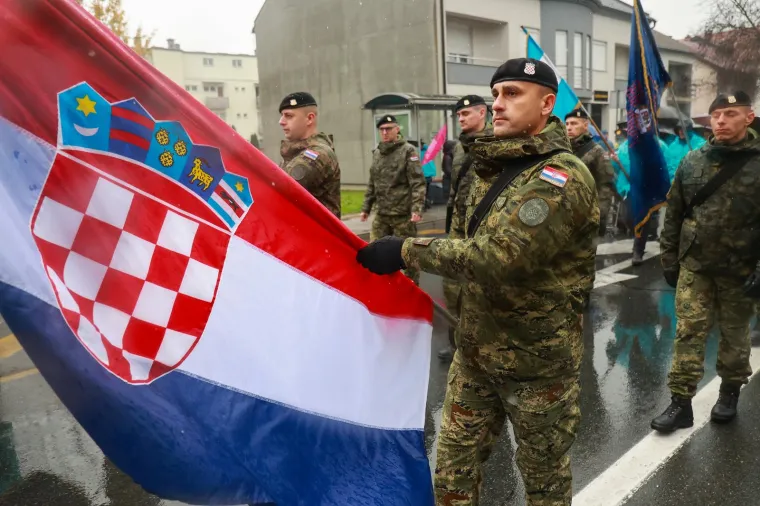 Pogledajte ove prizore: Građani Vukovara i brojni domoljubi odali počast Gradu heroju u Domovinskom ratu