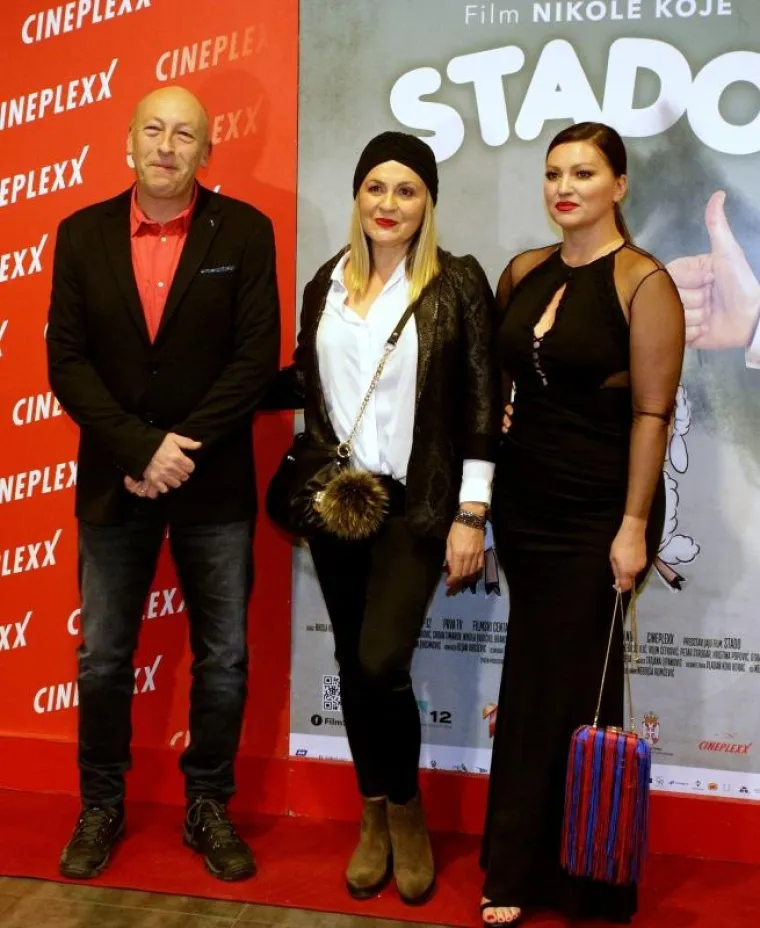 Premijeri filma prisustvovale su brojne poznate osobe, među ostalim i glumica Nives Ivanković.