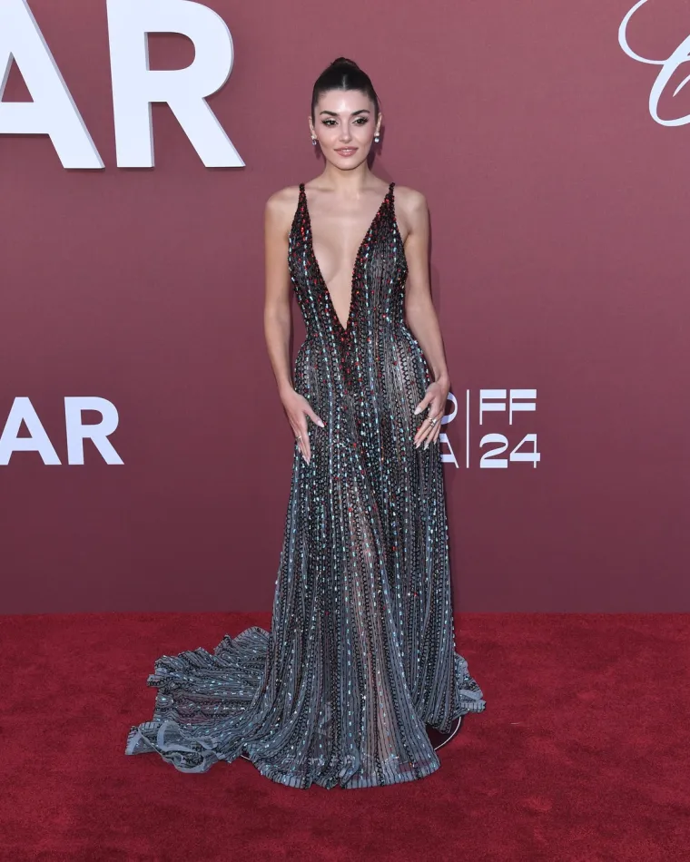 Hande Erçel 