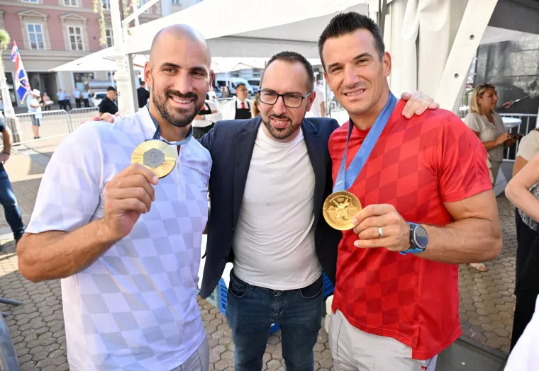Zagreb dočekao hrvatske olimpijce: Pjevalo se i skakalo u čast naših junaka iz Pariza