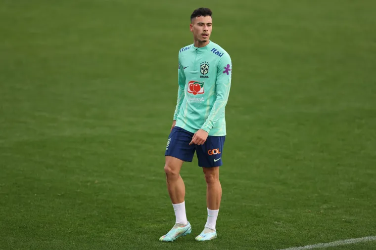 Gabriel Martinelli (60 milijuna eura) - Još jedan nogometaš Arsenala koji se ove sezone nalazi na vrhu domaćeg prvenstva, a odigrao je svih 14 utakmica. Za reprezentaciju Brazila debitirao je u trećem mjesecu ove godine, a upisao je tri nastupa. Možda bi imao više da na njegovoj poziciji ne igra Neymar.