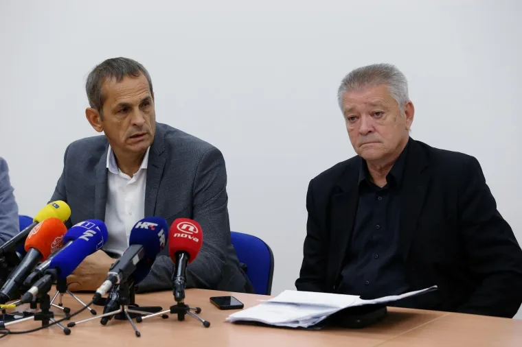 IZVANREDNA KONFERENCIJA HOS-A: Potvrđeno premještanje ploče s natpisom 'Za dom spremni'