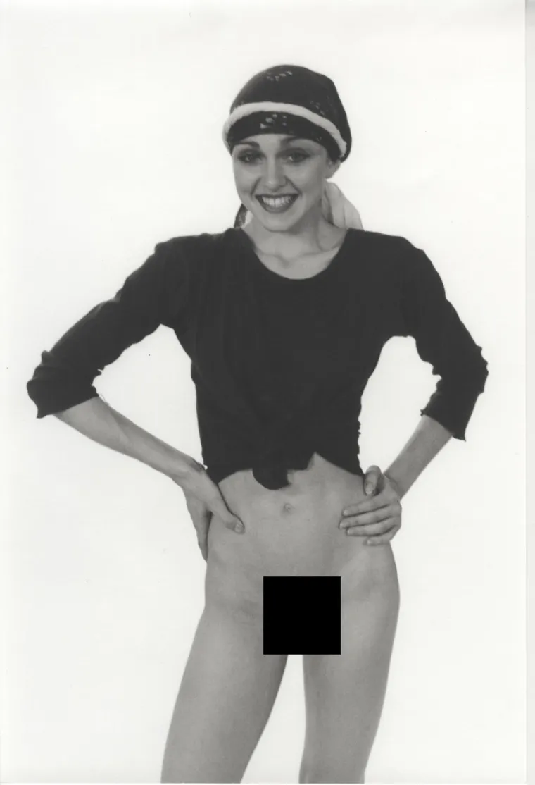 Madonna je oduvijek bila divlja: U 90-ima je šokirala erotičnim fotografijama, a i danas sa 64 godine koristi istu formulu