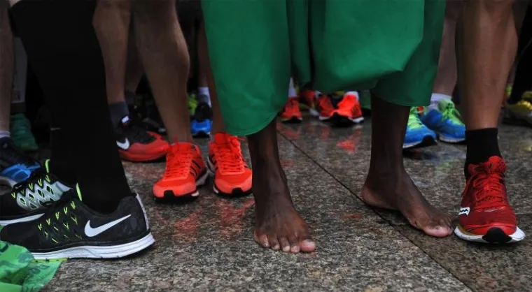 U nedjelju je održan 24. Zagrebački maraton. Po kiši i niskoj temperaturi trčalo je nekoliko tisuća rekreativaca i profesionalnih sportaša, a bilo je i bosonogih natjecatelja.