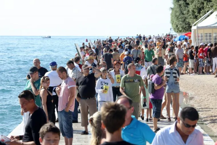 Vratolomije u zraku oduševile Zadrane