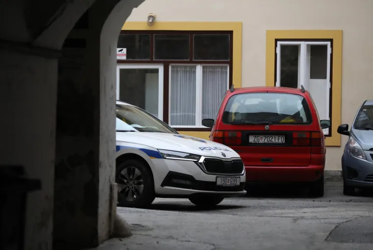 Užas u centru Zagreba: Netko je benzinom polio i zapalio ulaze u tri stana!