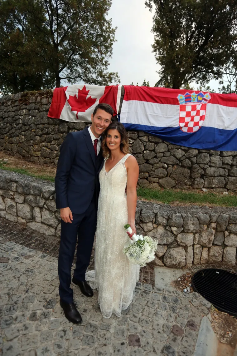 Bivša skijašica Ana Jelušić i njen dugogodišnji dečko vjenčali se na Trsatskoj gradini