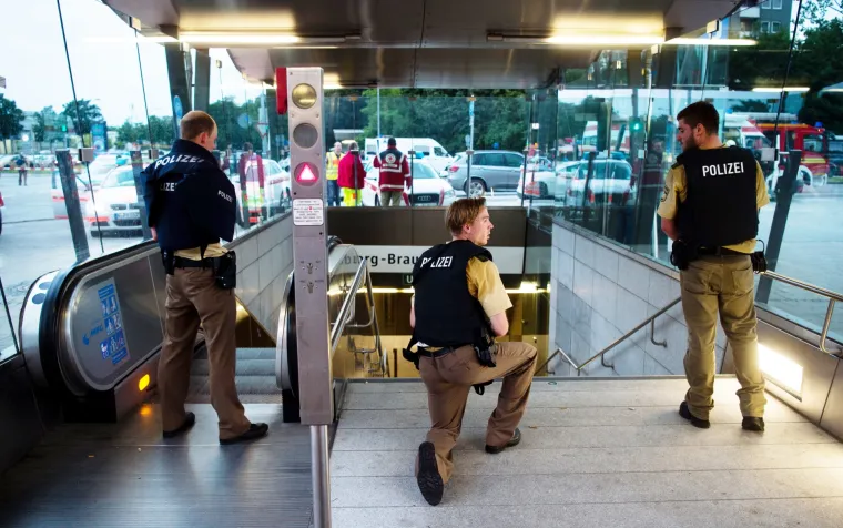 Teroristi opet napali? U Münchenu u pucnjavi ubijeno najmanje osmero ljudi