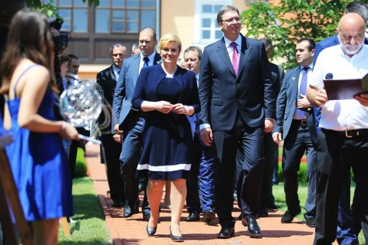 Predsjednica države Kolinda Grabar-Kitarović i premijer Srbije Aleksandar Vučić sastali su se u Dalju.