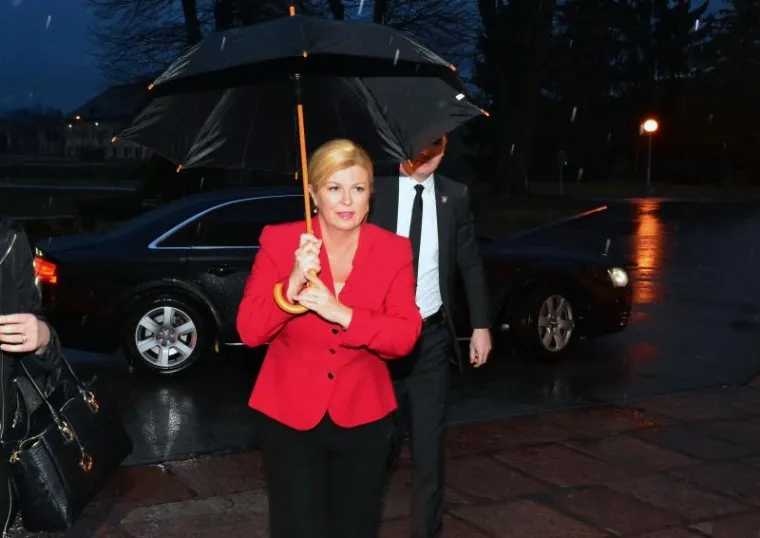 SLAVONSKI BROD: Predsjednica Grabar-Kitarović o rješavanju onečišćenja zraka