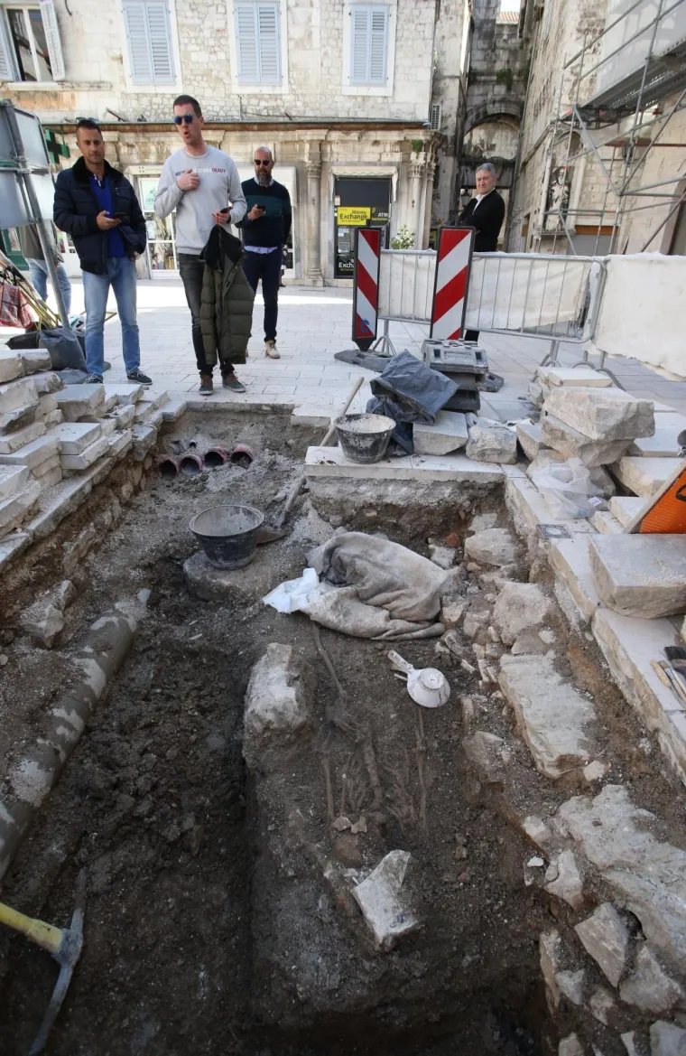 Šok u Splitu: Na arheološkim iskopima na Pjaci pronađen kostur