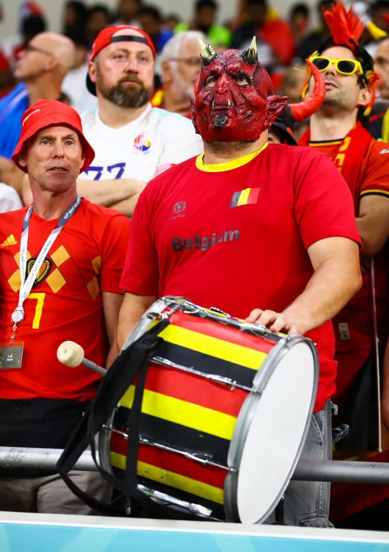 Belgijanci pokazali raskoš na tribinama: Poslali snažnu poruku, a jedan navijač šokirao maskom