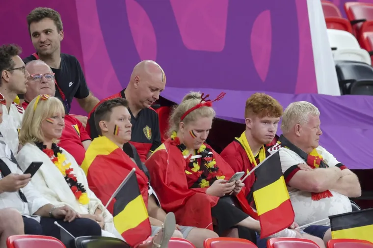Belgijanci pokazali raskoš na tribinama: Poslali snažnu poruku, a jedan navijač šokirao maskom