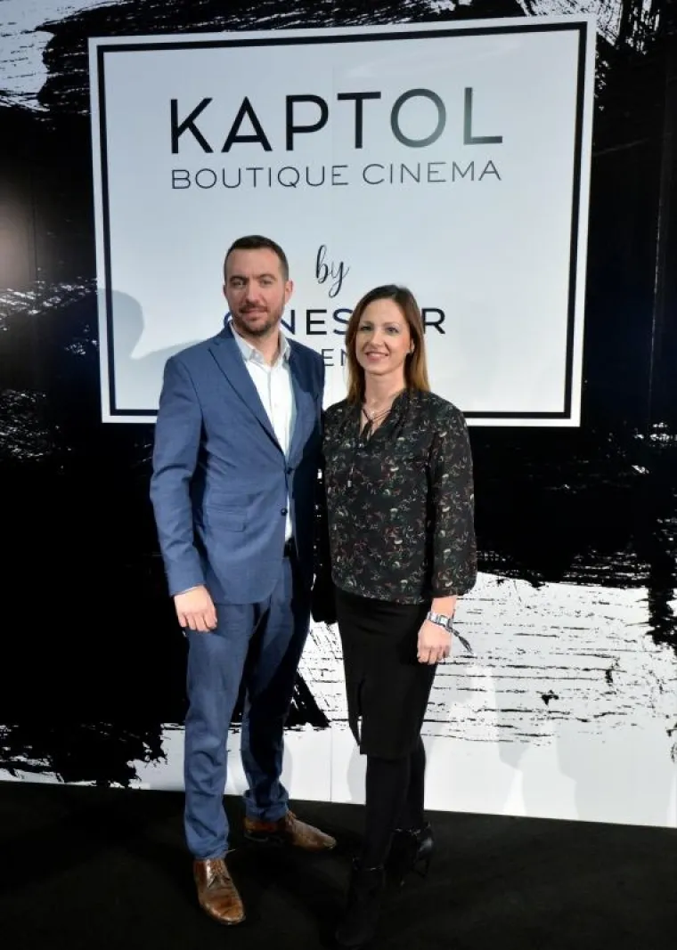 ZAGREB DOBIO NOVO KINO, NA OTVORENJE DOŠLE RIJEKE POZNATIH: Atraktivna glumica privukla pozornost zanimljivom haljinom