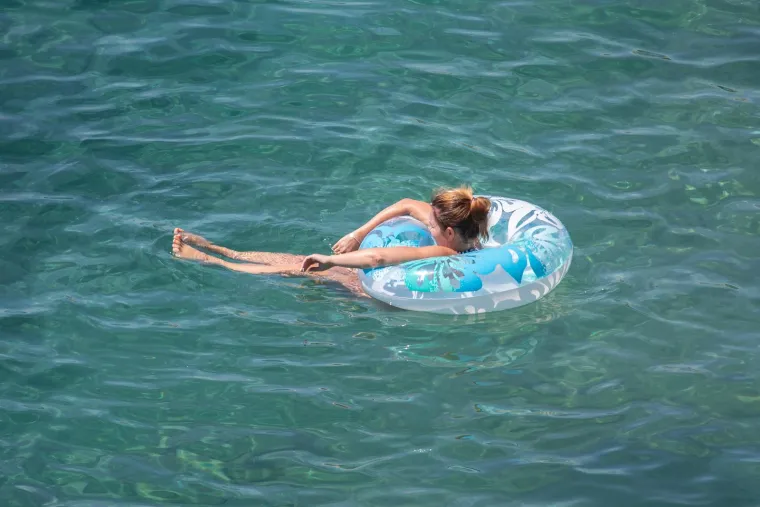 Paklene vrućine i idilični prizori s plaža: Vikend stvoren za brčkanje i odmor