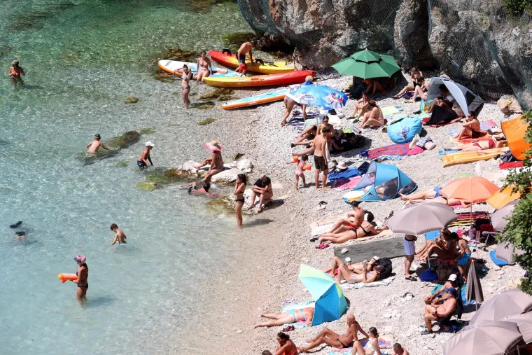 Paklene vrućine i idilični prizori s plaža: Vikend stvoren za brčkanje i odmor