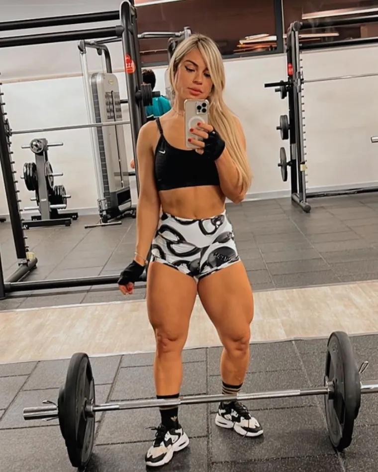 Anne Lima je fitness influencerica koja ima preko 3000 pratitelja na Instagramu. 