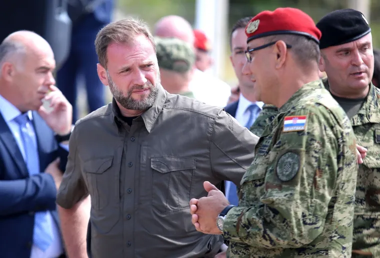 Vojni poligon 'Crvena zemlja' preimenovan u čast Josipu Markiću: 'Izazovi postoje, ali nisu veći od onih kada se branila Domovina'