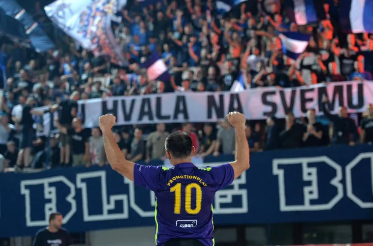 Antonio Franja, nogometaš koji je sa Zagrebom osvojio naslov hrvatskog prvaka, ali i istaknuti igrač malog nogometa zaključio je karijeru subotnjom utakmicom svojih prijatelja protiv Futsal Dinama. Revijalni susret igran je nakon 'Trofeja Dinamo'.  Do 6-4 pobjede je stigla Franjina ekipa za koju su nastupili: Dario Šimić, Tomislav Šokota, Igor Bišćan, Silvio Marić, Goran Vlaović, Igor Cvitanović, Ivica Olić, Josip Bulat, Sergej Jakirović, Hrvoje Štrok, Jerko Leko, Tomislav Dujmović, Igor Cvitanović, Eddy Bosnar, Hrvoje Čale, Josip Palić, Ivan Tomečak, Igor Baričević, Branko Hucika i Johnny Šulentić.
