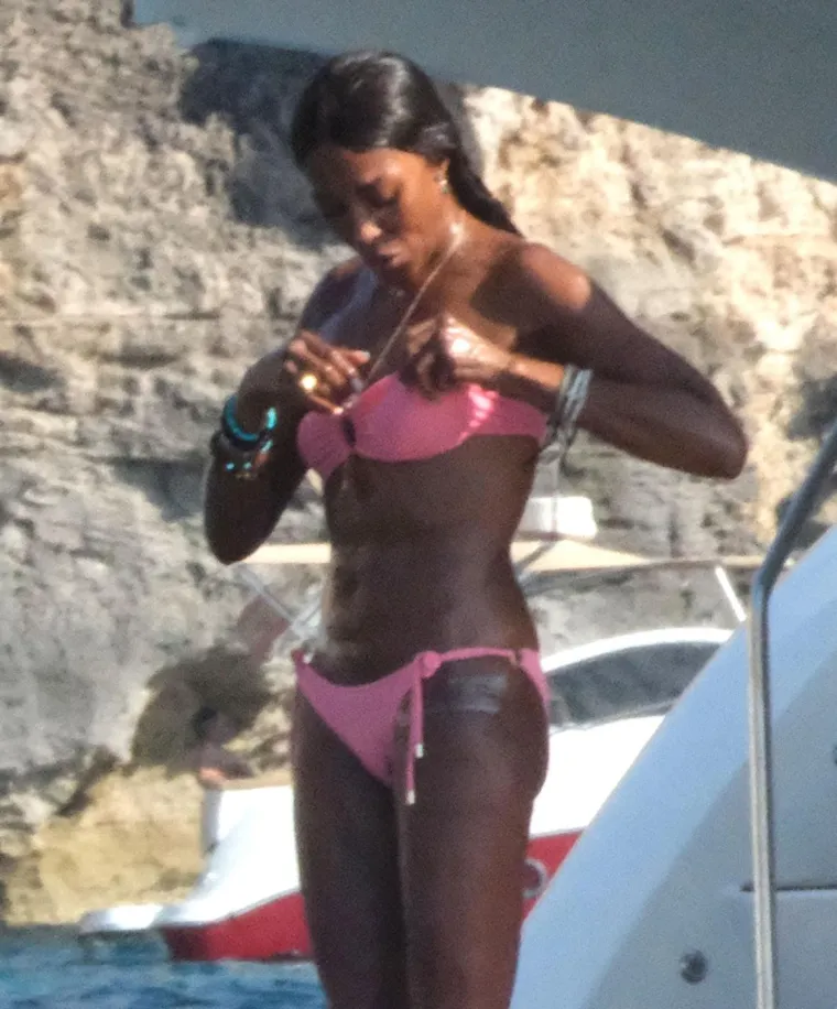 Naomi Campbell i Eiza Gonzalez 