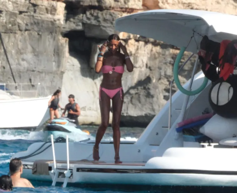 Naomi Campbell i Eiza Gonzalez 