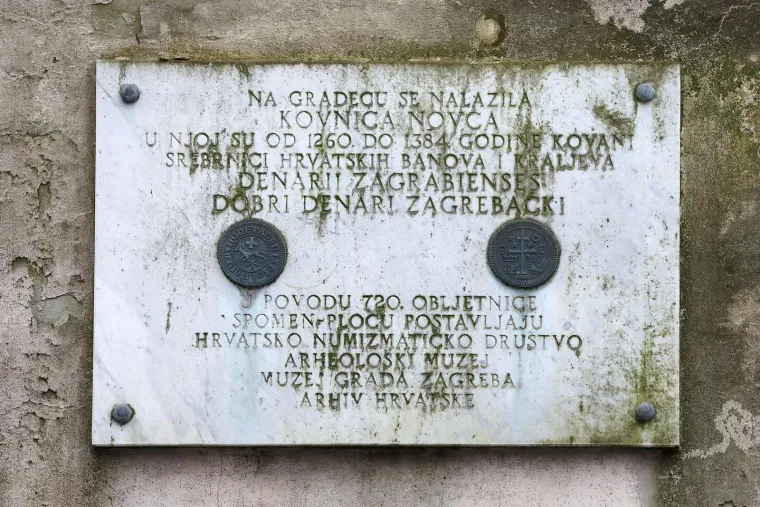 Kraj Vlade i Sabora propada Palača. Trebala je postati muzej, a na kraju postala ruglo grada