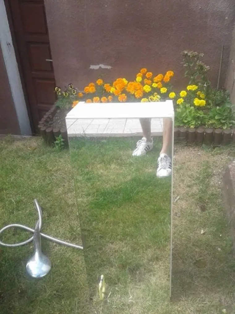 30 urnebesnih slika ljudi koji pokušavaju prodati svoja zrcala na Facebooku