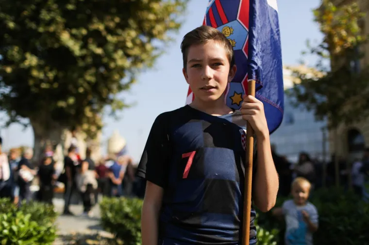 PROSVJED PROTIV VLASTI: U Vukovaru održan prosvjed zbog neprocesuiranja ratnih zločina