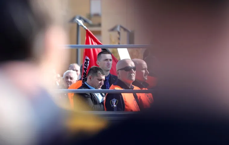 PROSVJED PROTIV VLASTI: U Vukovaru održan prosvjed zbog neprocesuiranja ratnih zločina