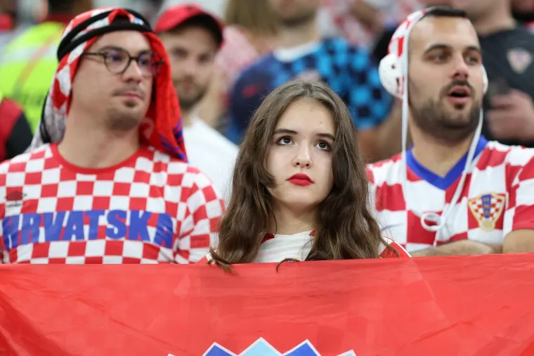 Zaboravite na Ivanu Knoll! Ove samozatajne navijačice očarale su apsolutno sve na stadionu