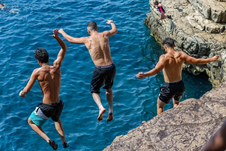 Isklesana tijela, vratolomije i adrenalin: Ovo hrvatskom mjesto je hit među turistima