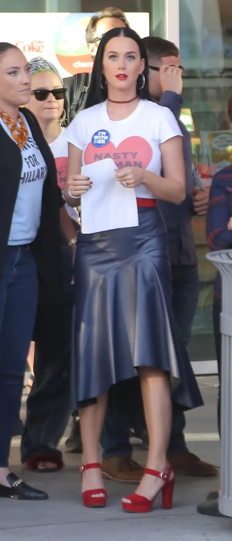 Pa tko to sve može pohvatati? Pogledajte kako je Perry na glavi izmijenila sve dugine boje